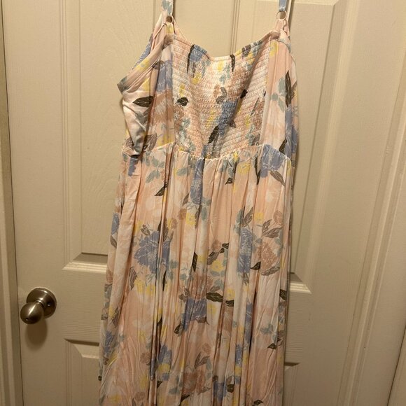 Torrid Light Pink Peach Floral Challis Button Hi-Lo Skater Dress Plus Size 2X - Picture 2 of 9